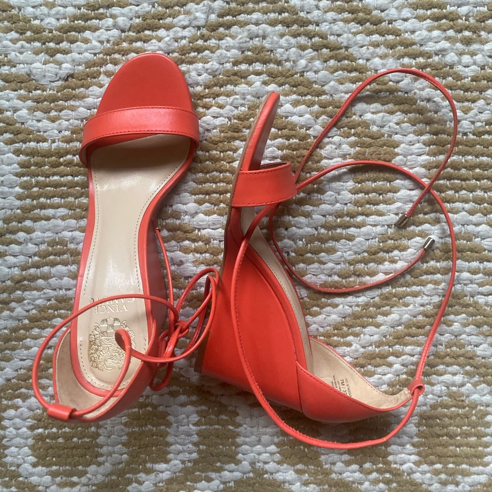 NWOT Leather Vince Camuto Orange strappy wedge | 7M